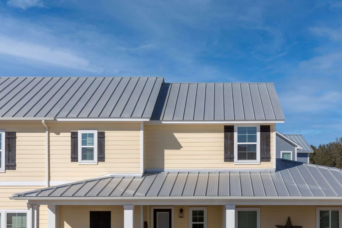 Metal Roof Insulation in Hudson Oaks Texas