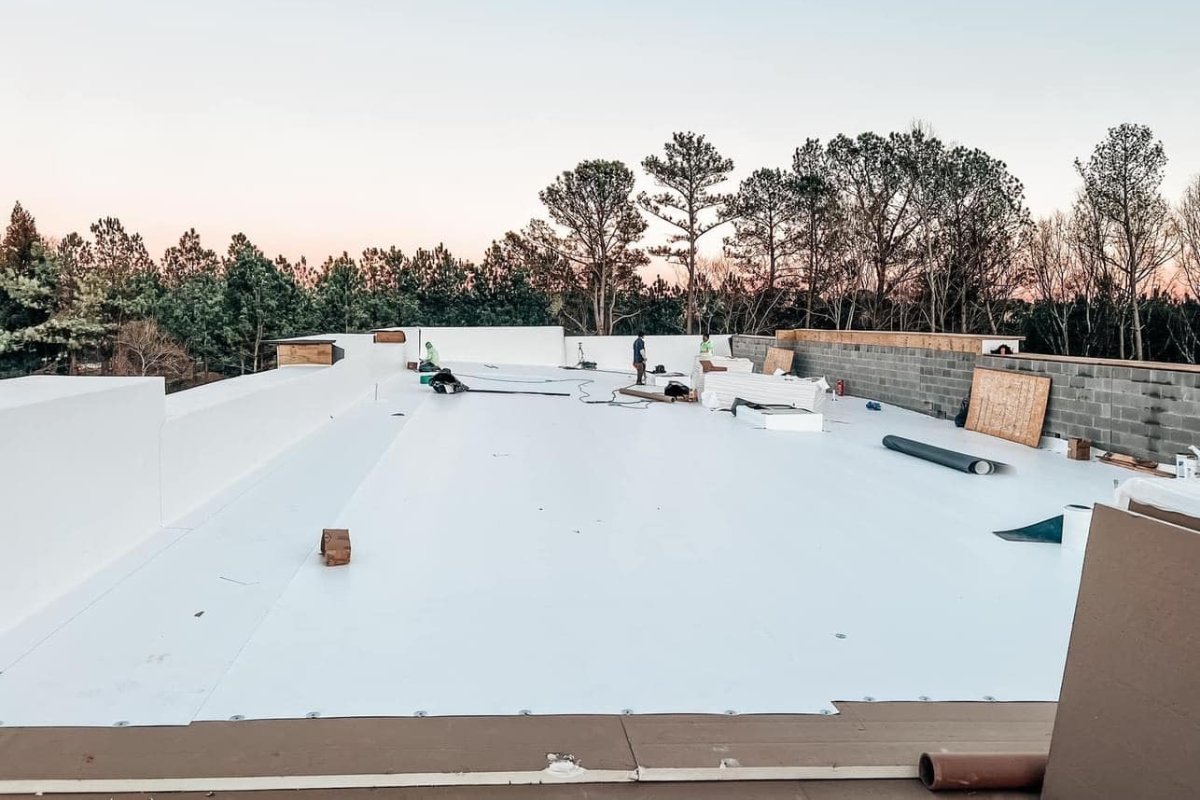 Hudson Oaks TX new commercial roof installation